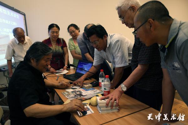 IMG_2922.jpg IMG_2922.jpg