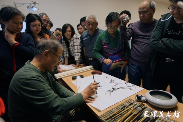 IMG_0228.jpg IMG_0228.jpg