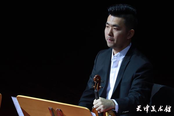 张帆-1.jpg 张帆-1.jpg