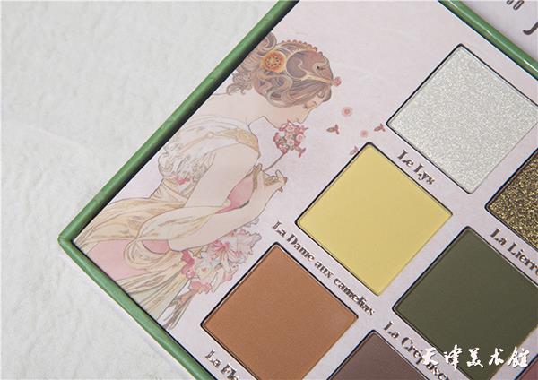 穆夏眼影.jpg 穆夏眼影.jpg