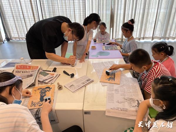 2版画 (5).JPG 2版画 (5).JPG