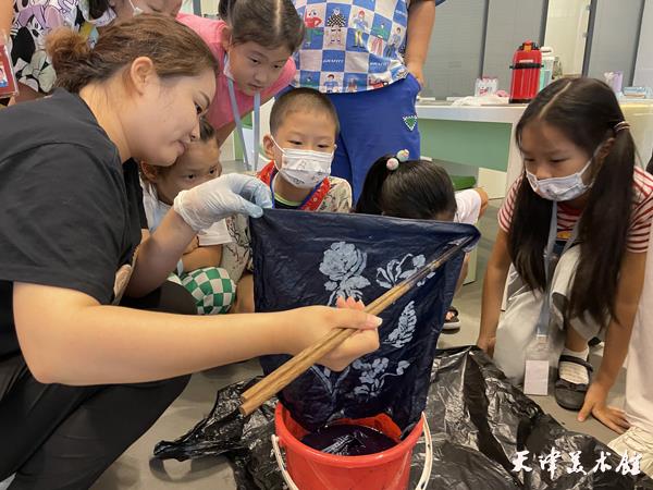 5蜡染.JPG 5蜡染.JPG